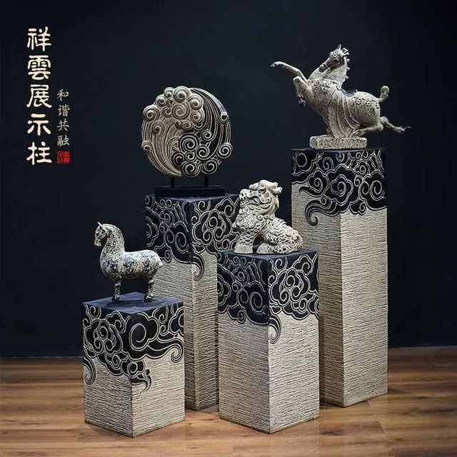 
New Chinese style retro ornaments, Zen auspicious cloud columns, courtyard landscaping display columns, floor-standing TV cabinets, tea room decoration next to them