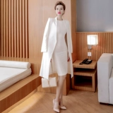 Белый осенний длинный плащ, модная тонкая куртка, коллекция 2021, средней длины