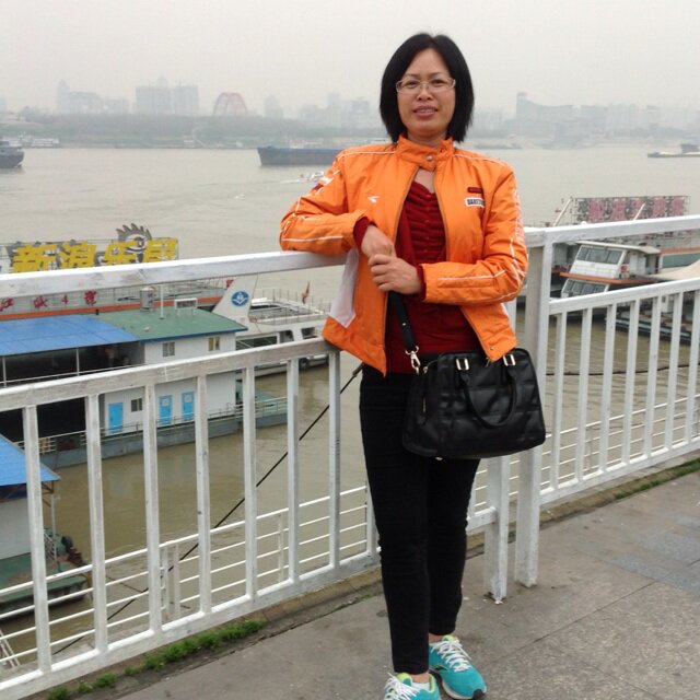 爱逛街为您找到黑眼圈去眼袋相关的宝贝,您可以在下