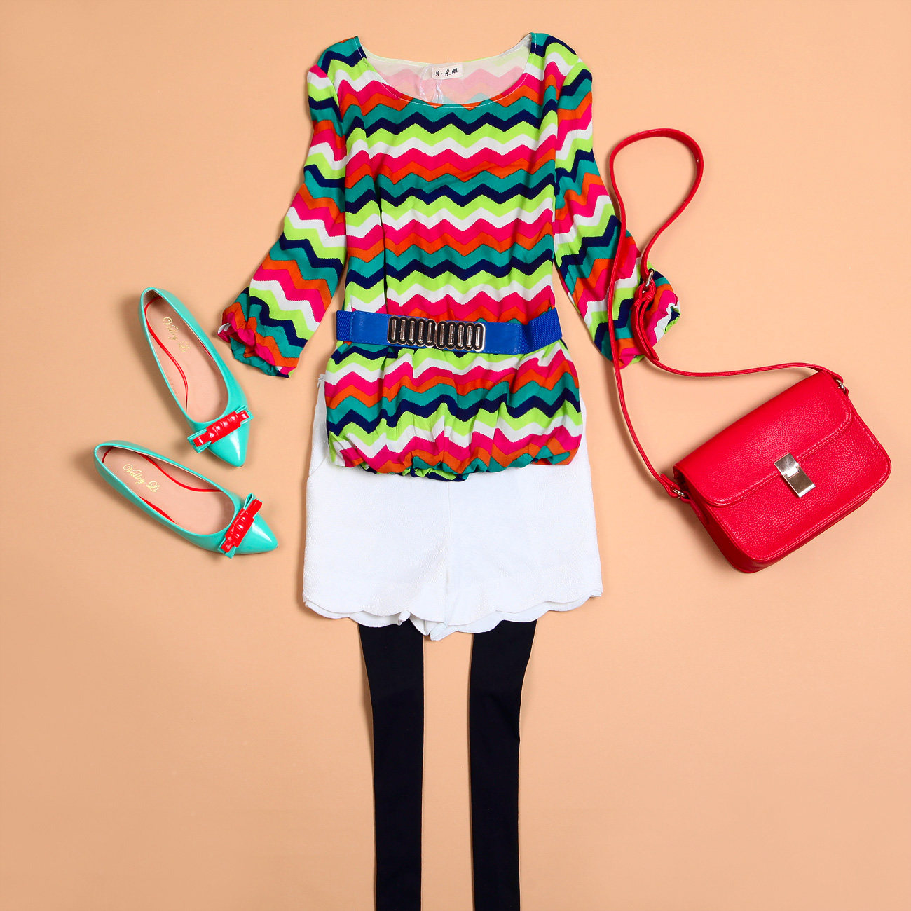 蘑菇街女装新款韩版潮衣服网纱拼接修身包臀夜店ol连衣裙2011气质