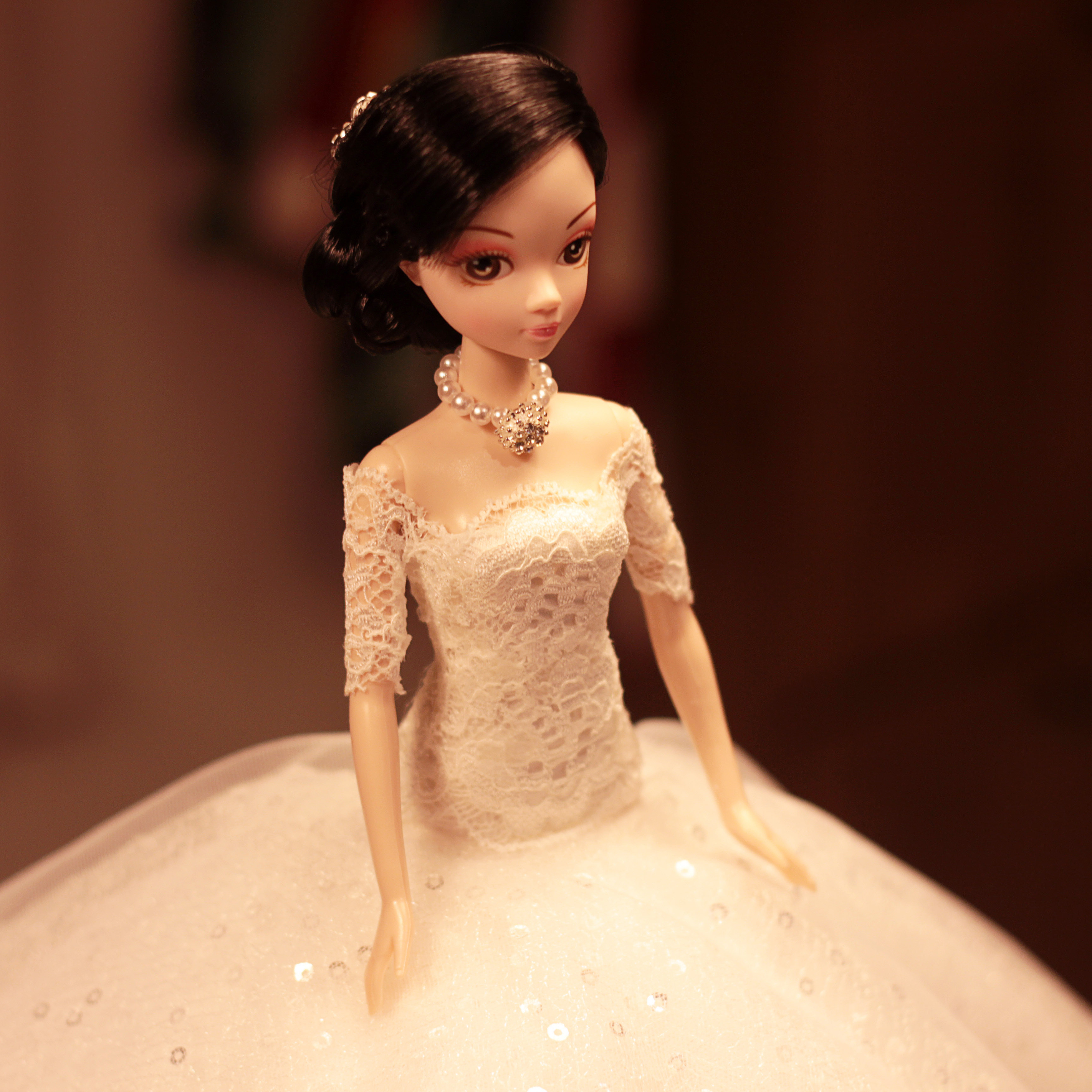 手工蕾丝简洁正品婚纱芭比新娘中国娃娃婚庆摆件礼品