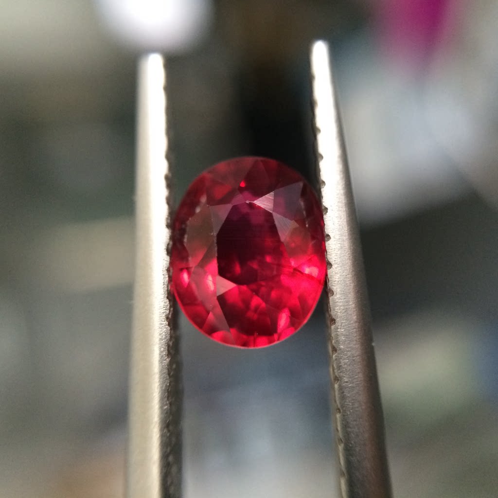 grs 无烧鸽血红红宝石刻面裸石戒面坠料戒指吊坠1.04ct 福耳珠宝