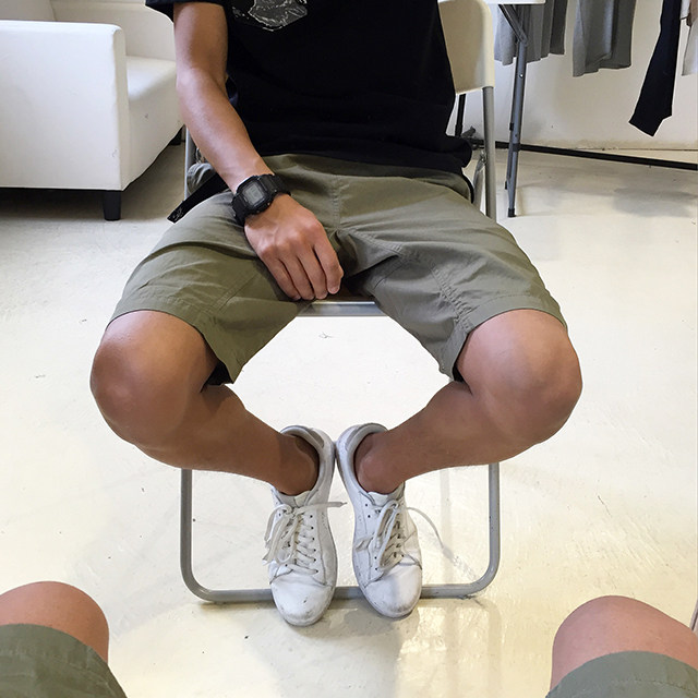 搭配型男就是要露腿,短裤穿搭技巧!