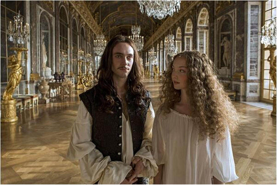 这部热播英剧污炸了 堪称历史上最黄暴的古装剧