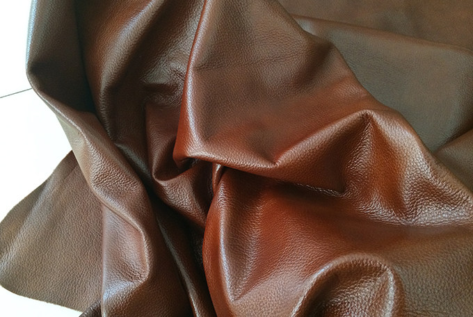 不是所有的"真皮"沙发都是真牛皮