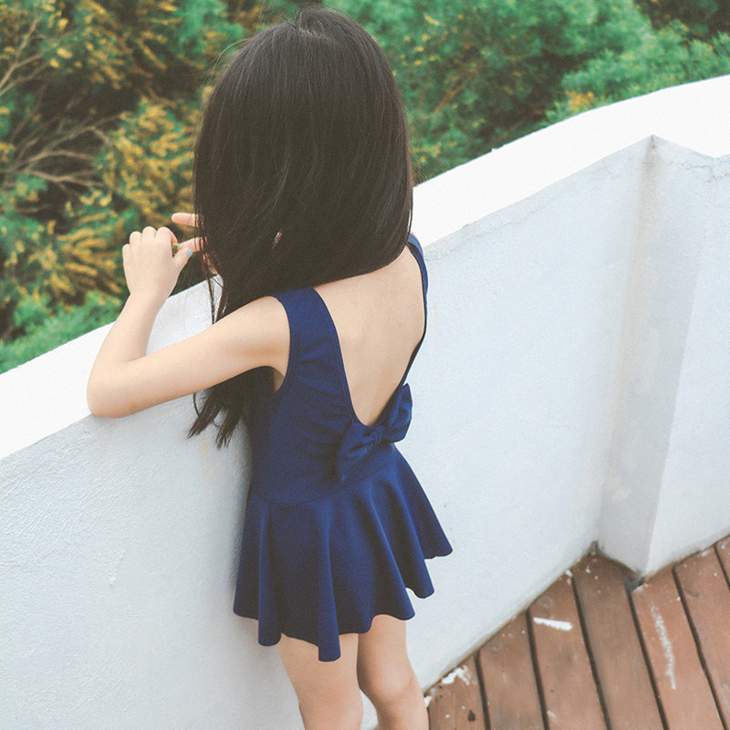 蝴蝶结大露背中大童女童游泳衣