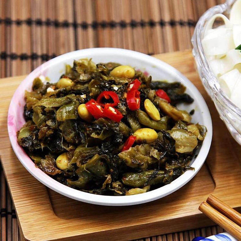 鲜爽口,开胃促消化,开袋即食,煮上一碗挂面就成了地地道道的酸菜面了