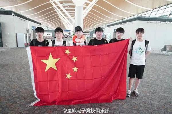 rng俱乐部出征s6 mata拒举中国国旗引发众怒