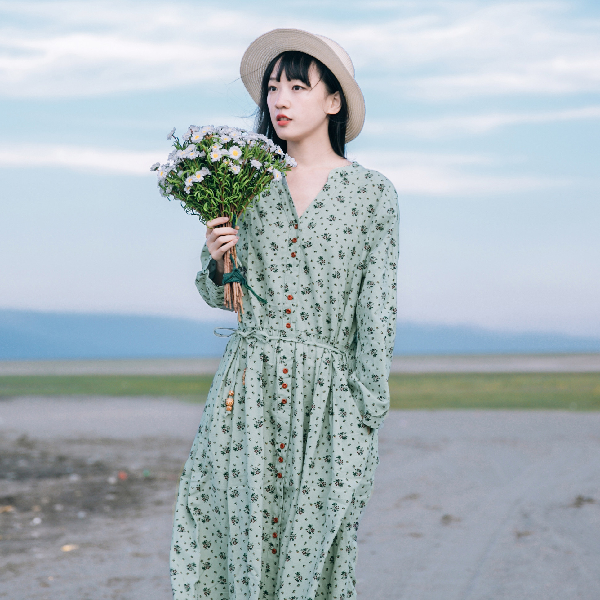 小雨良品 小清新文艺范棉麻小碎花连衣裙秋季