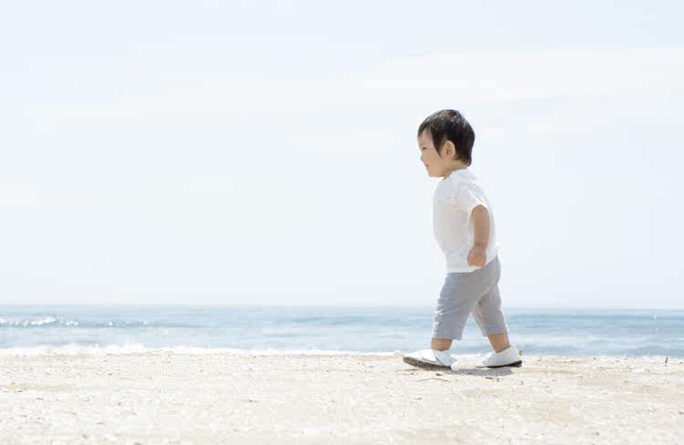 注意3招选小童鞋,让宝宝蹦蹦跳跳更健康