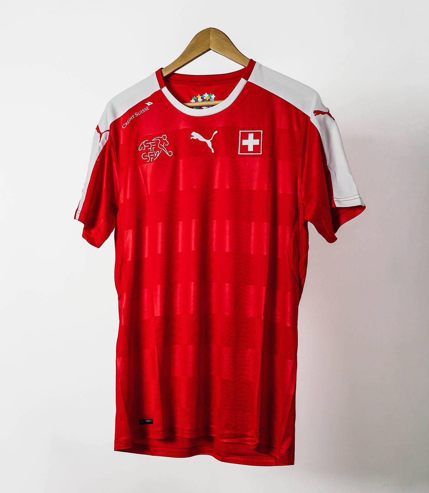 红衣青年军 瑞士2016主场球迷版球衣