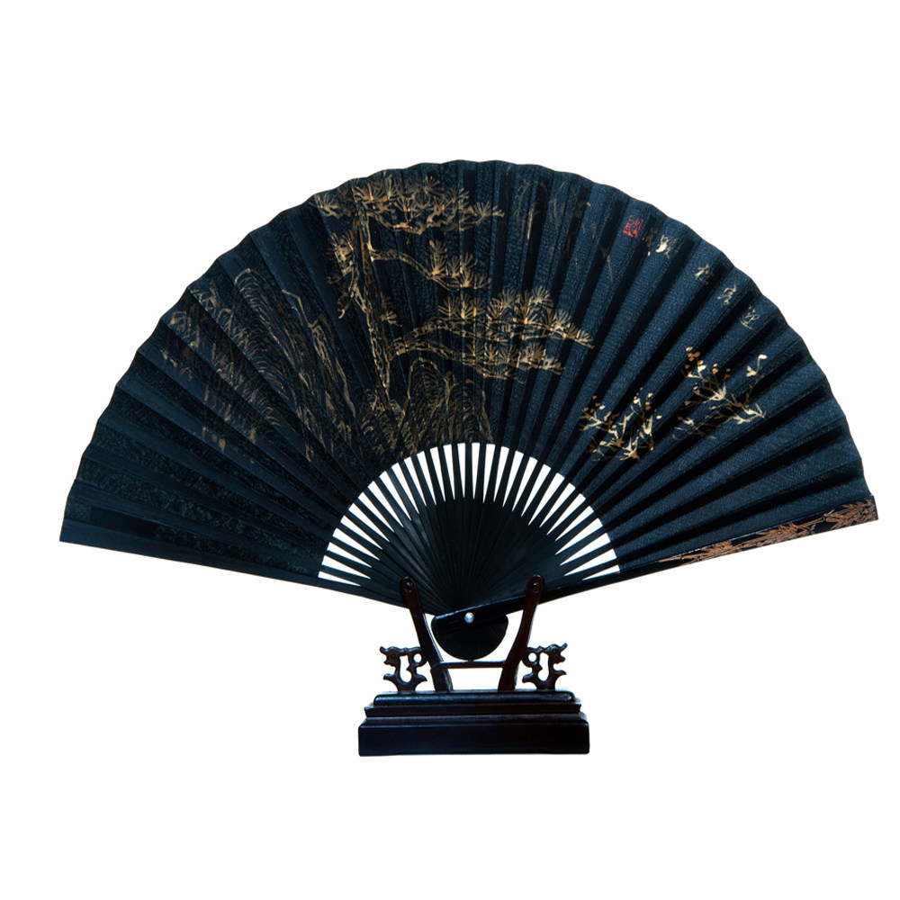 9寸金粉手绘迎客松荣昌黑底丝绸折扇馈赠亲友佳选传统工艺品
