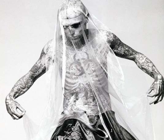 僵尸男孩-鬼脸的高潮