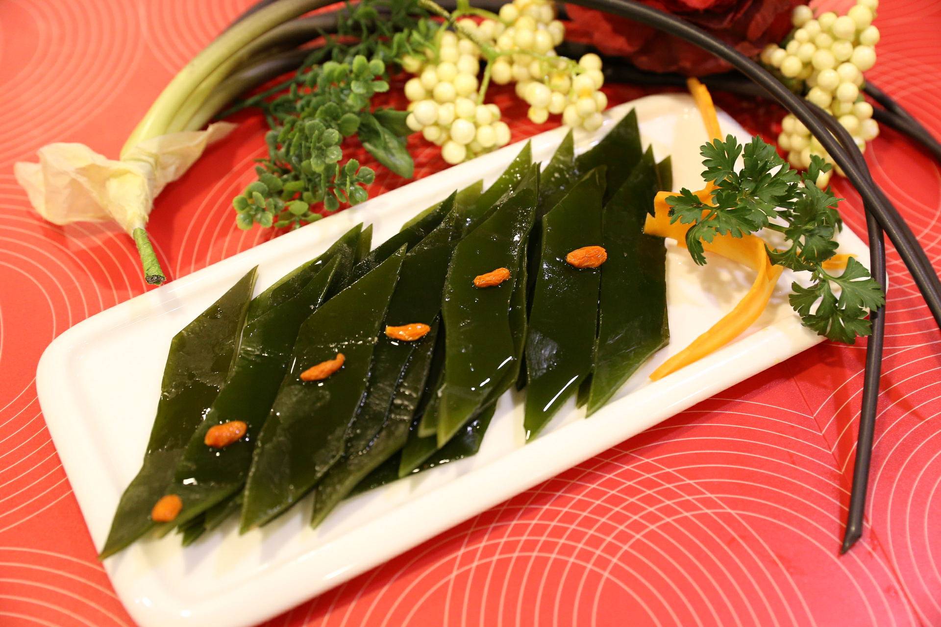 关注健康开春多吃五大排毒菜!一整年都不生病