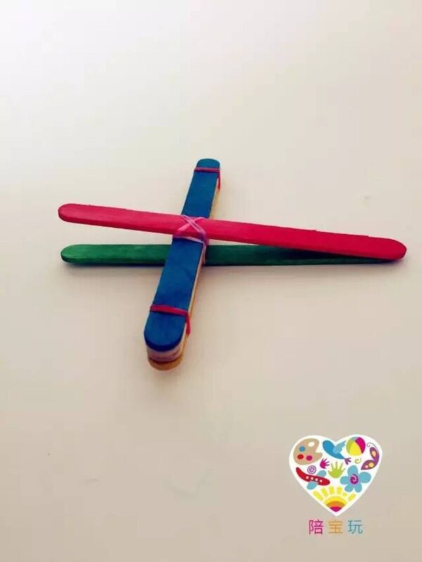 亲子游戏:diy弹射器,一分钟嗨翻天!