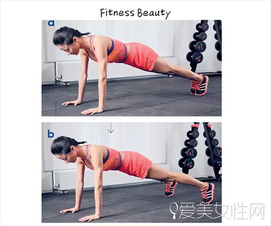 俯卧撑开合跳 虽然是一个俯卧加跳跃的动作,其实练习的是你的核心