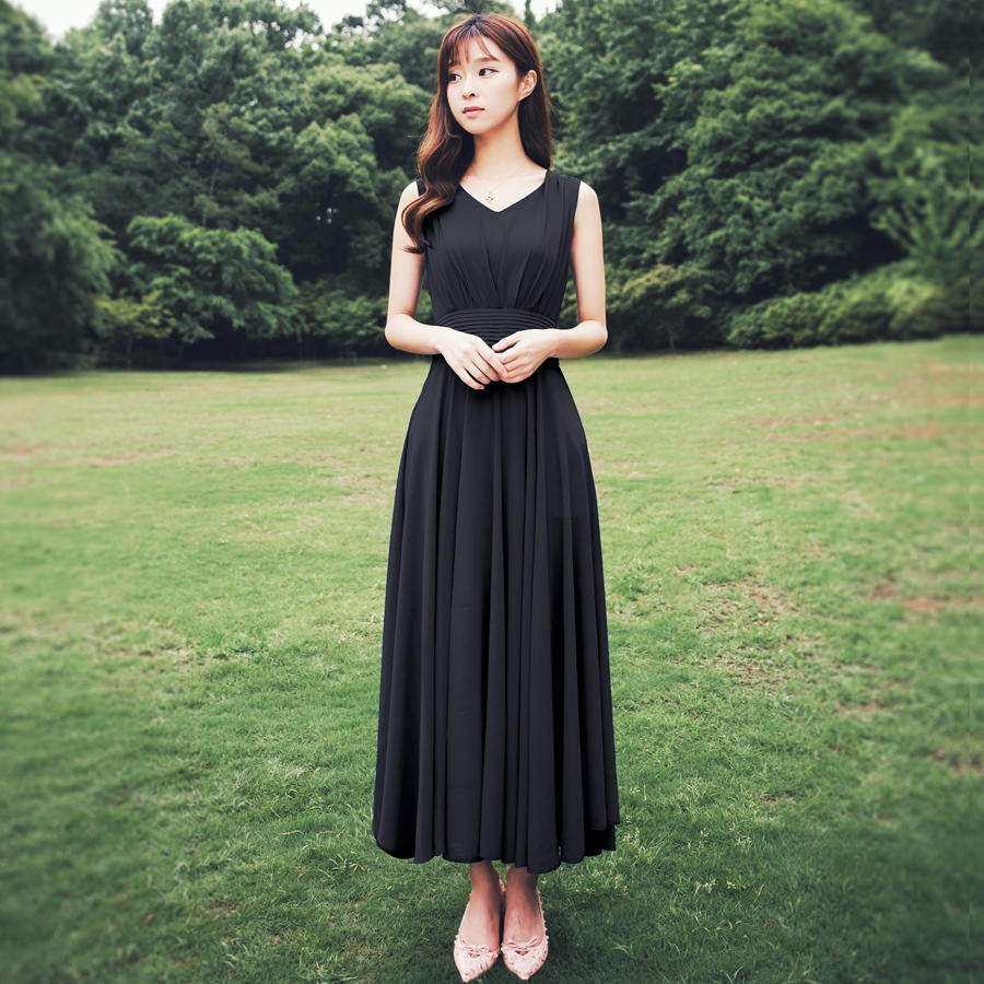 显瘦 首选黑色连衣裙