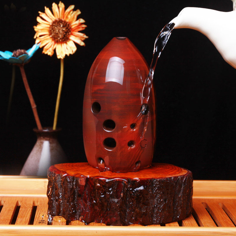 埙的种类很多,除了传统的卵形埙,还有葫芦埙,握埙,鸳鸯埙,子母埙,牛头