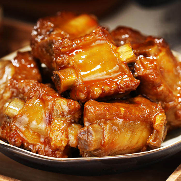 【良品铺子】排骨卤香/香辣味 肉类零食猪肋排真空包装200g