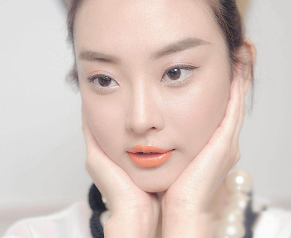 小苹果被整坏 一刀不动妆美女