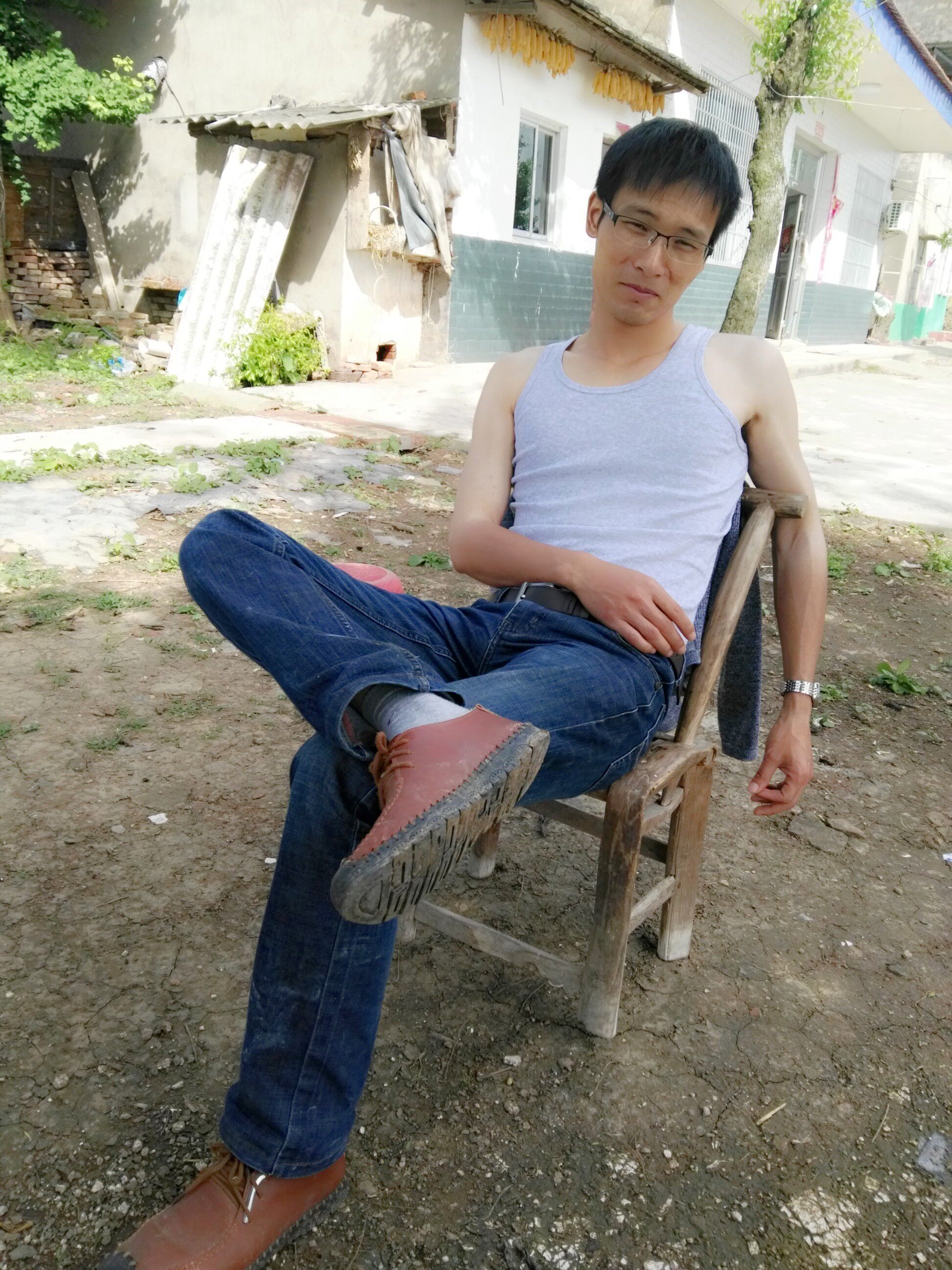 陈先生的大长腿(穿长裙的大男人)