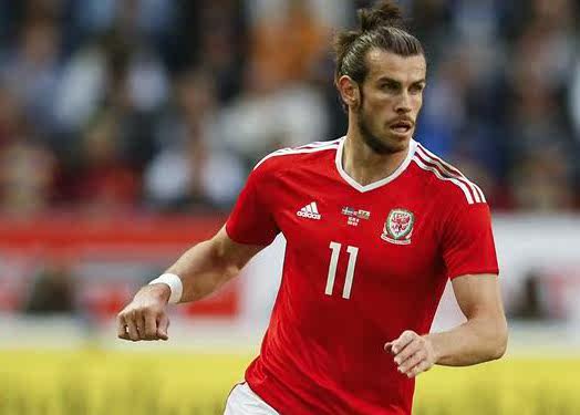 说起今夏大热的丸子头,不禁让小编想到了在本届欧洲杯大放光彩的贝尔