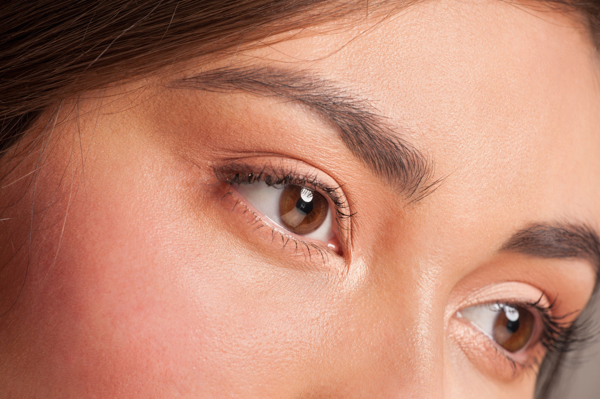 爱笑的女生有眼尾纹?这么做让你放心笑