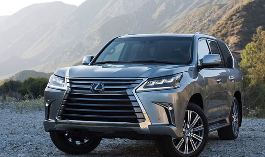 雷克萨斯lx570是拥有着典型美国特色的全尺寸豪华suv,驾驶着它就像是