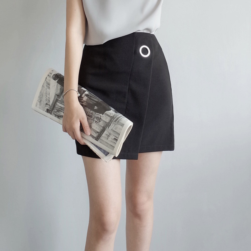 小粗腿怎么露成迷人美腿?穿开衩裙就对了