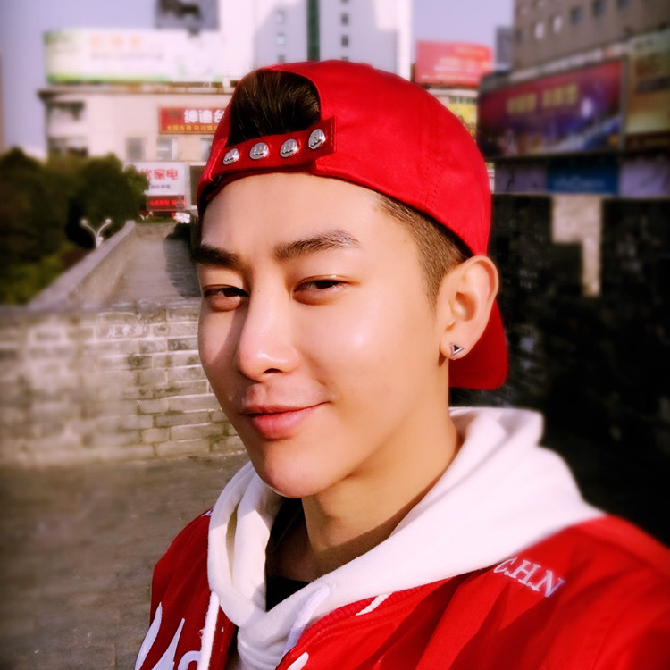 周艺轩韩国铜扣光身棒球帽子反戴帽男女夏季防晒户外出游鸭舌帽潮