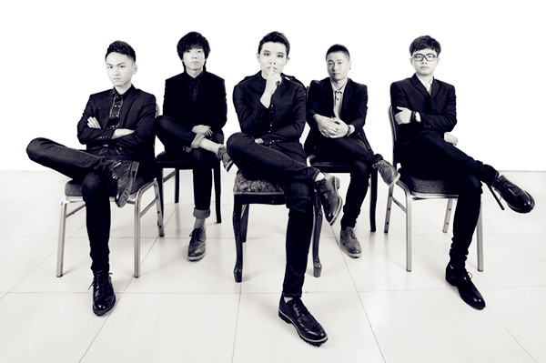 (来源: 小小佗哦)            小编的新晋男团 不可撤销