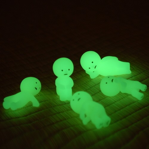 #二次元壁#夜光小人,黑夜里的一缕光! - 天猫精选