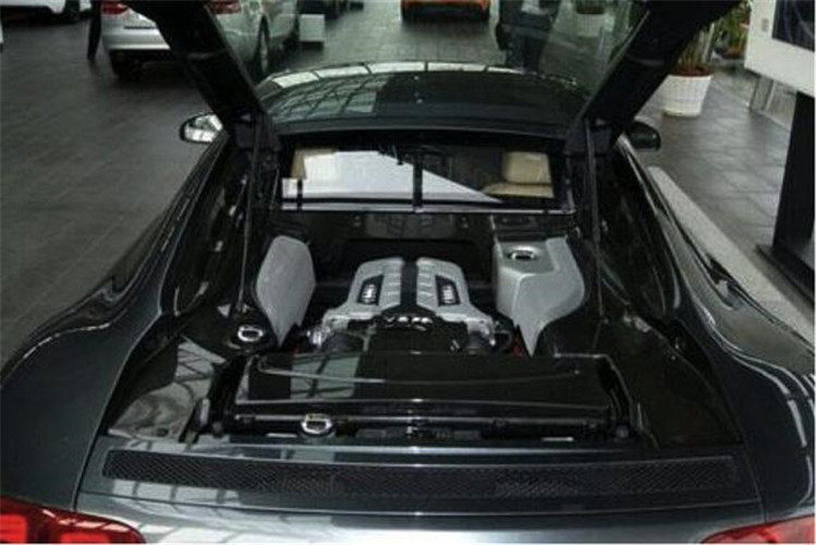 发动机后置据说是好车,比亚迪f0改完后秒了宝马