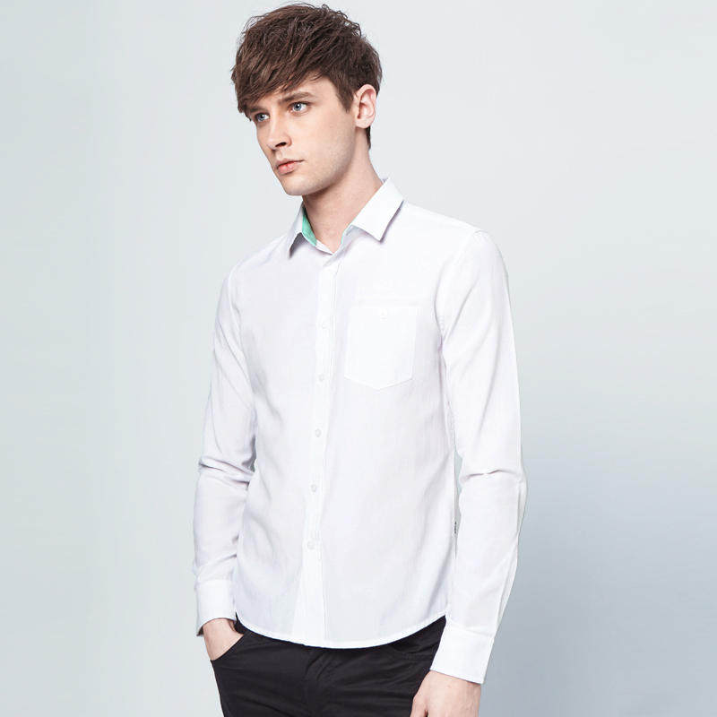 简约白衬衫清爽男人味