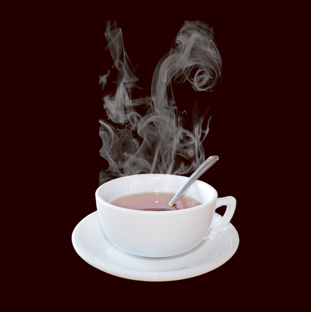 最好饮料——热茶 说到避暑解渴,大多数人会想到吃冷饮,喝冰镇饮料