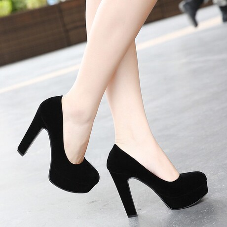 爱逛街为您找到粗跟单鞋相关的宝贝,您可以在下面的板块中挑选喜欢的