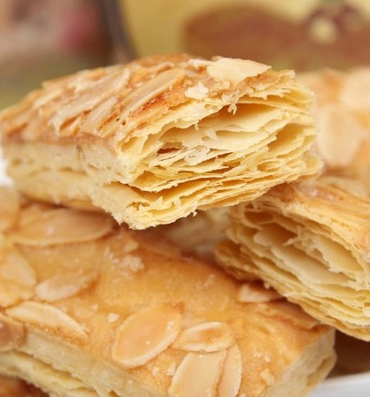 爱逛街为您找到松塔千层酥相关的宝贝,您可以在下面的板块中挑选喜欢