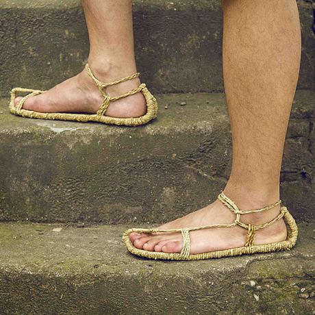 爱逛街为您找到纯手工草鞋相关的宝贝,您可以在下面的板块中挑选喜欢