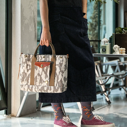 HK Tabby Camouflage Series новый продукт мини -тота -тота перец и соляный холст Cowhide Limited любая сумка iPad