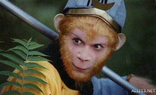 1983年《中国神话故事——西游记》    饰演孙悟空的演 