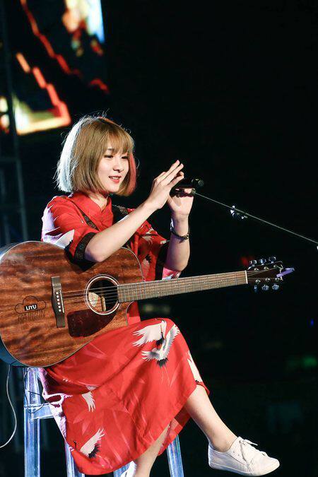 标题 喜欢穿【民族风】,听【民谣】的姑娘,愿时光不负你