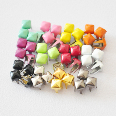 taobao agent DIY doll handmade accessories for babies, claw buckles and nails, 3MM square, jelly color, 13 colors included