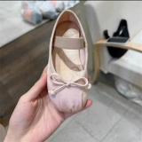 Uyikids Корейская версия девушек Элегантная неглубокая одиночная обувь 2024 Весна / лето Новое Детское Западное Западное произведение