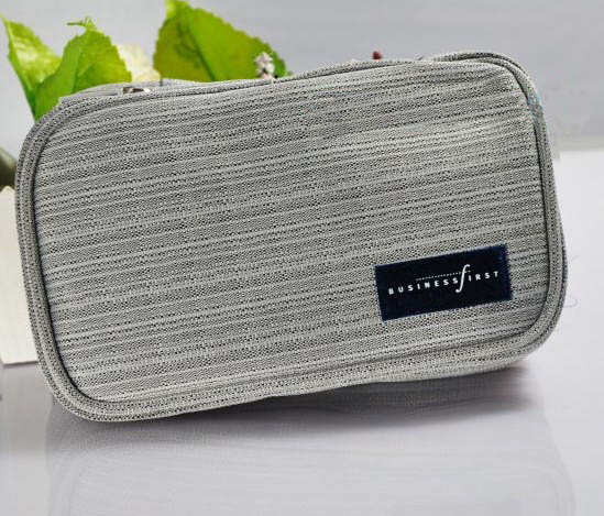 

Дорожная косметичка United States city