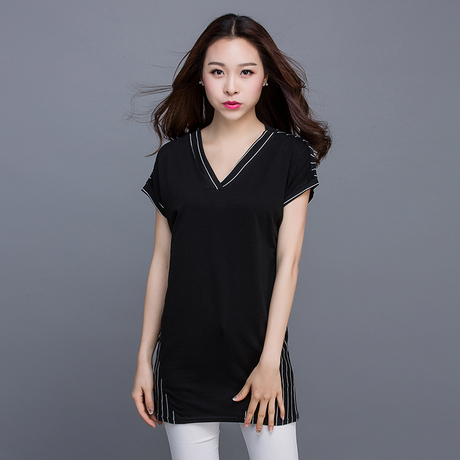 爱逛街为您找到v领t恤相关的宝贝,您可以在下面的板块中挑选喜欢的