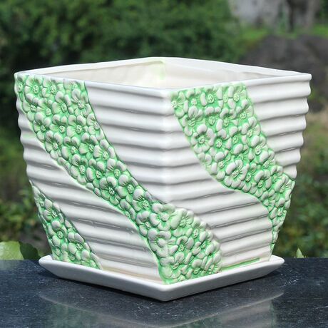 爱逛街为您找到陶瓷正方形花盆相关的宝贝,您可以在下面的板块中挑选