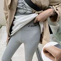 Кусочки светло-серых