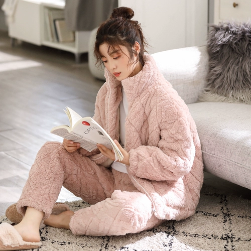 Стеганая зимняя милая пижама, бархатный демисезонный удерживающий тепло утепленный коралловый комплект