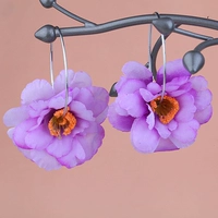 Светло -фиолетовое (персиковое цветение) большое ушное кольцо