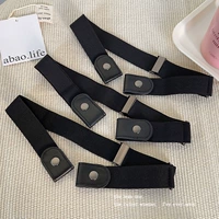 3 кусочки черной кожи